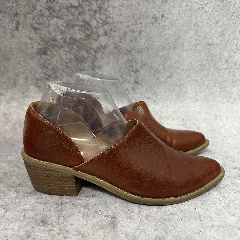 Universal Thread Booties Womens 8.5 Pointed Toe Side Cutout Block Heel Boot